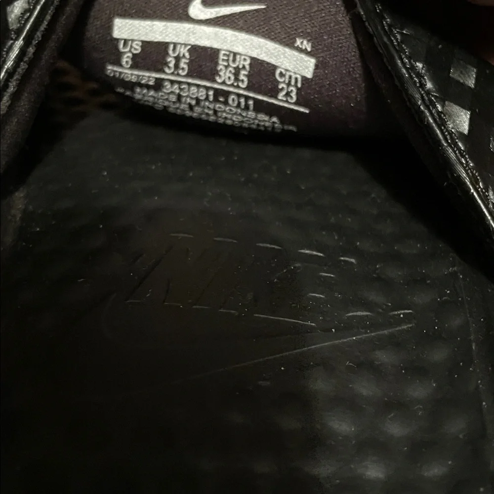 Nike Black Slide Sandals - Picture 4 of 4